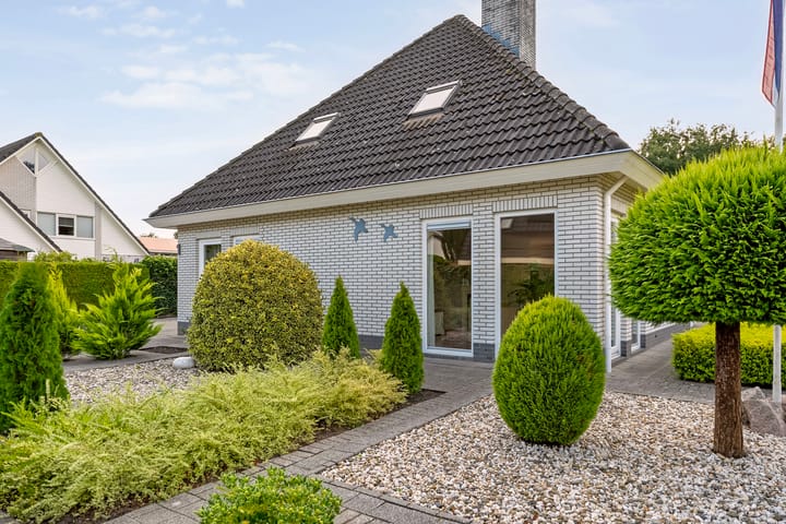 Photo 50 of Boterbloemweg 1