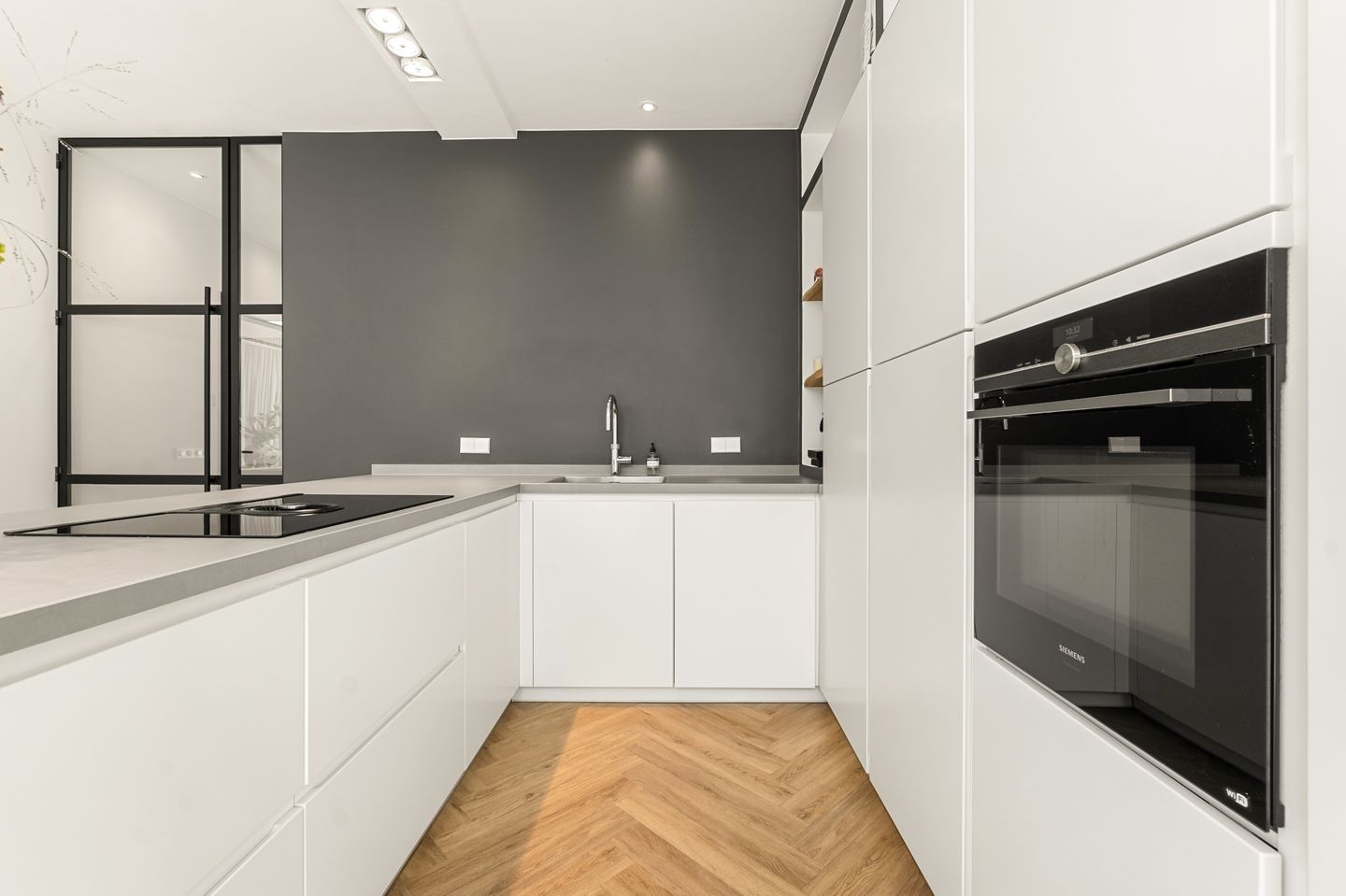 Foto 14 van Johannes Camphuijsstraat 244