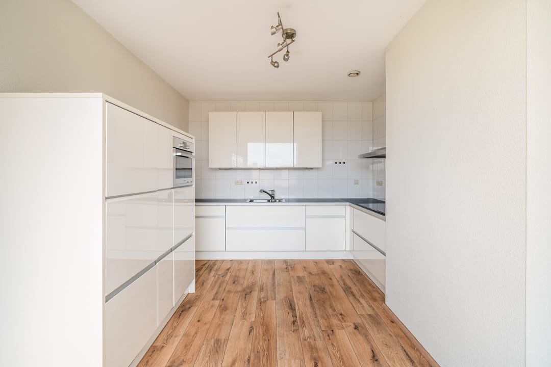 Photo 7 of Avenue Carré 216