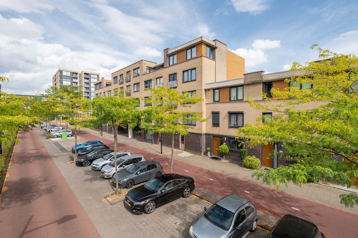 Photo 20 of Avenue Carré 216