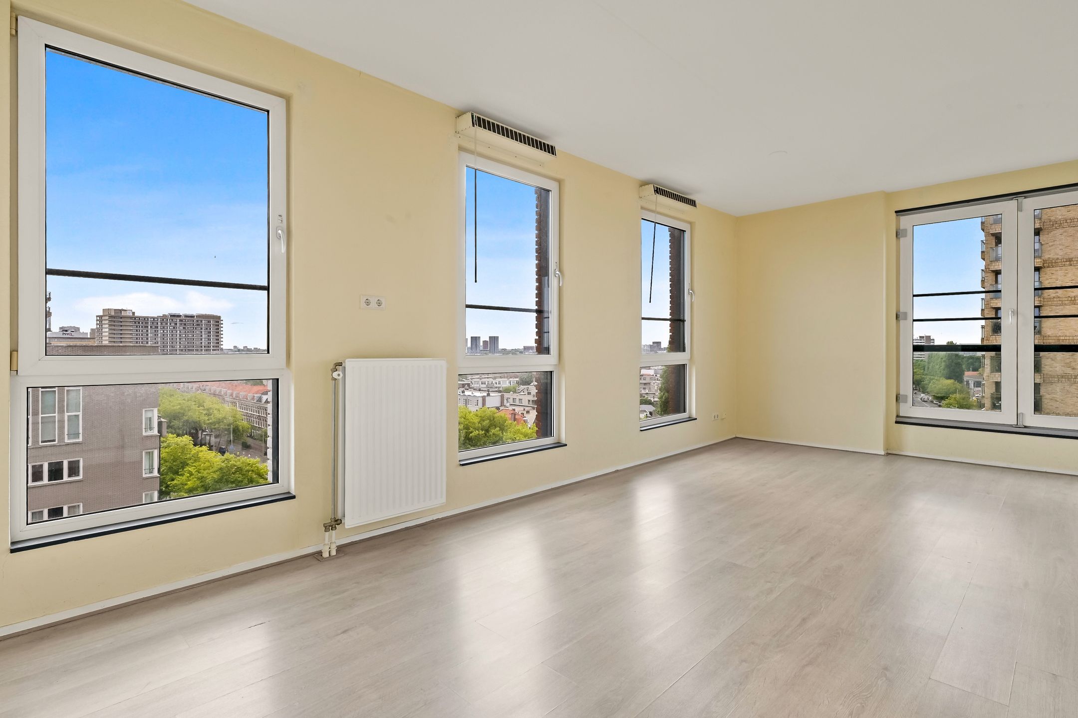 Photo 12 of Loosduinseweg 299