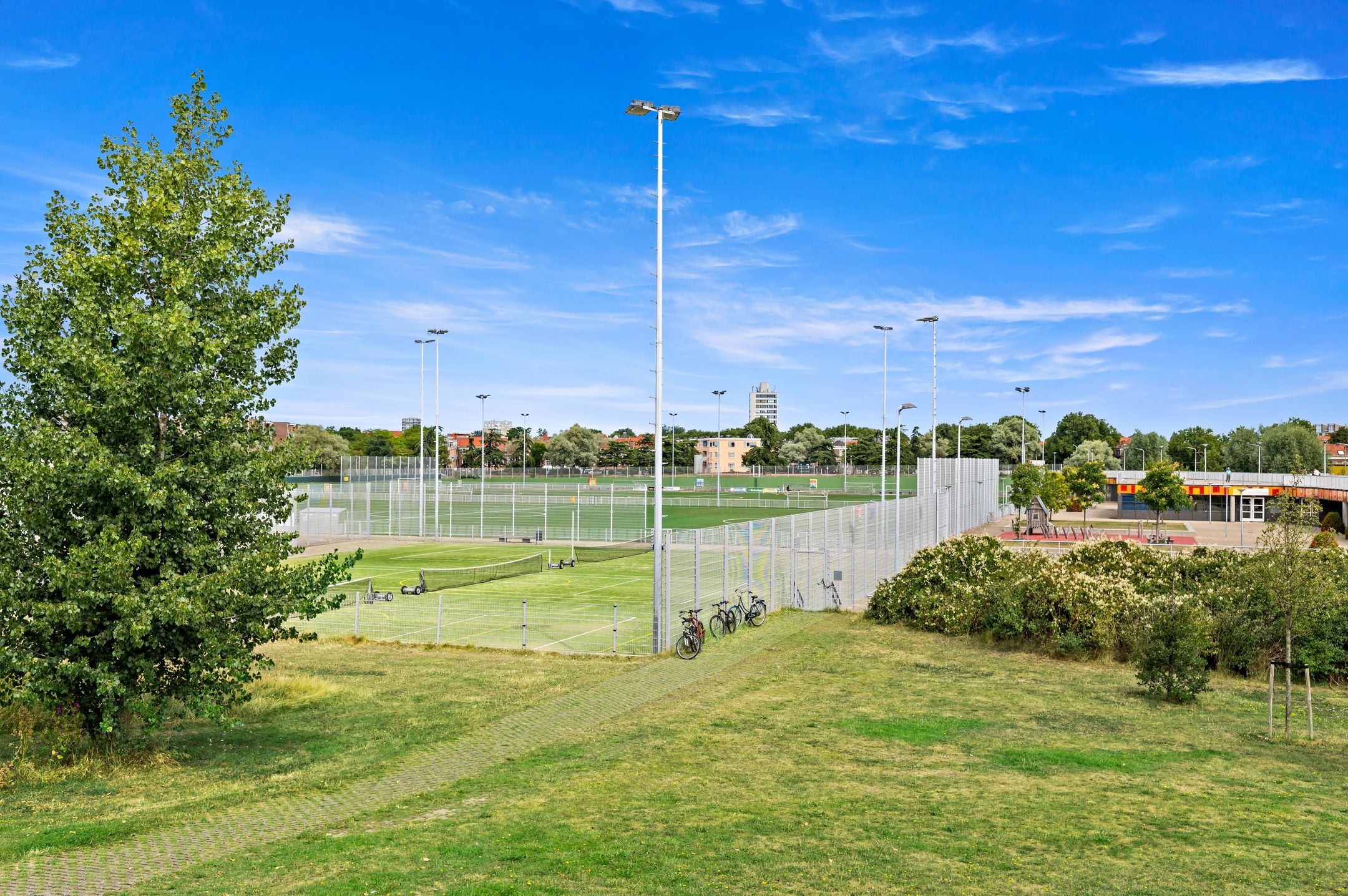 Photo 36 of Loosduinseweg 299