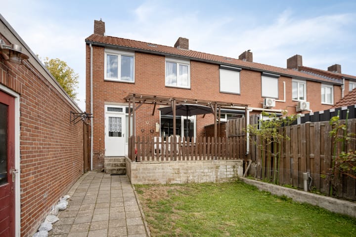 Foto 25 van Caeciliastraat 16