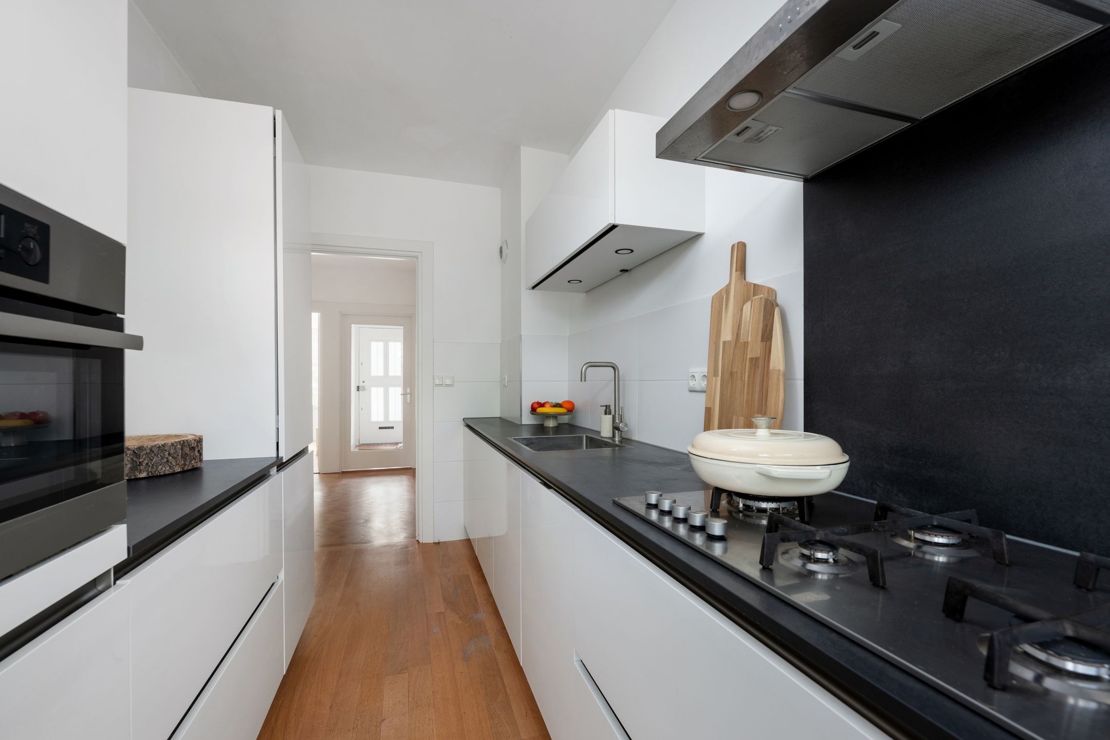 Photo 12 of Rochussenstraat 33-C