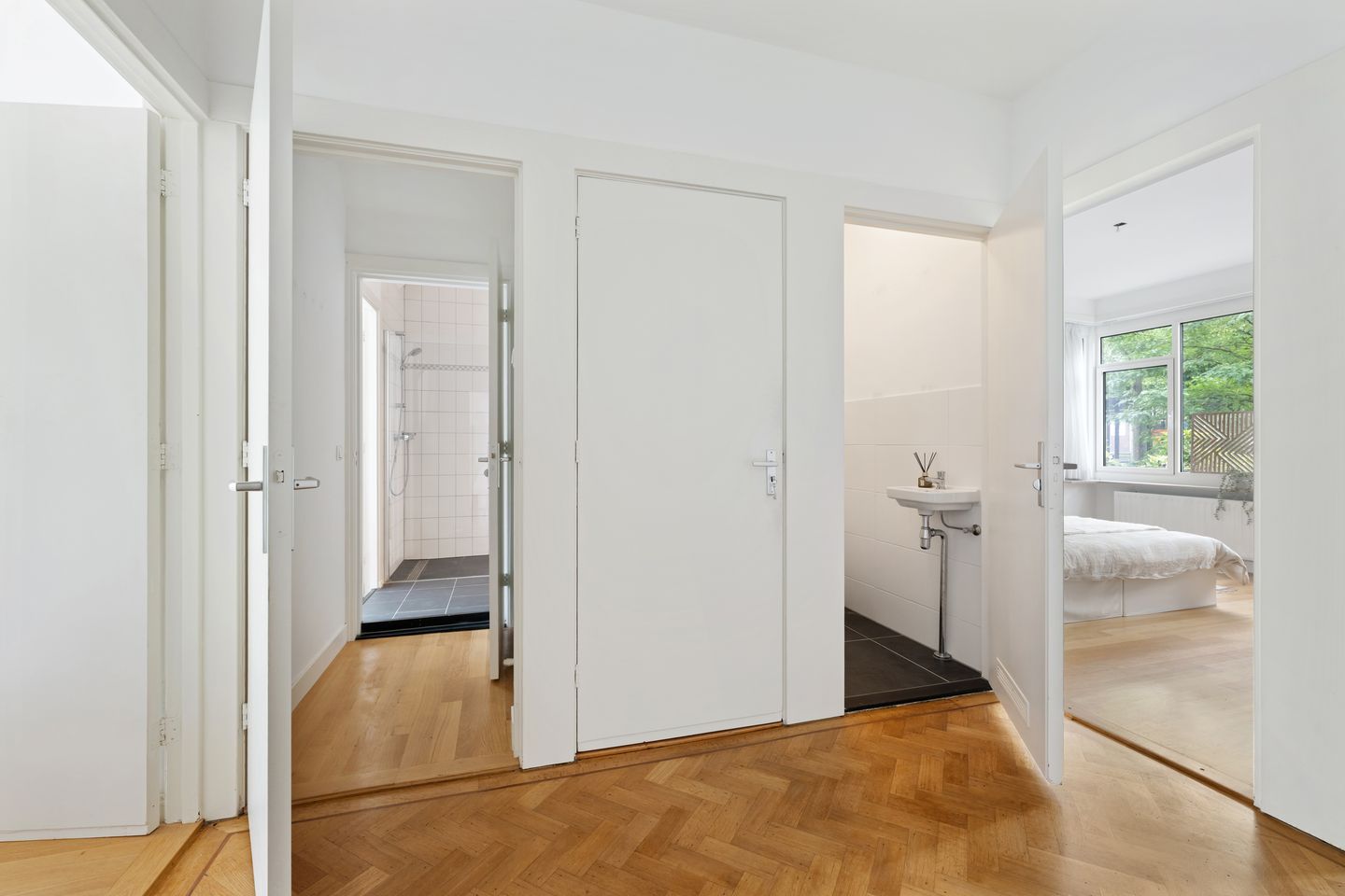 Photo 19 of Rochussenstraat 33-C