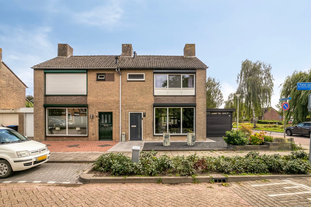 Foto 2 van Pieter van Botlantlaan 2