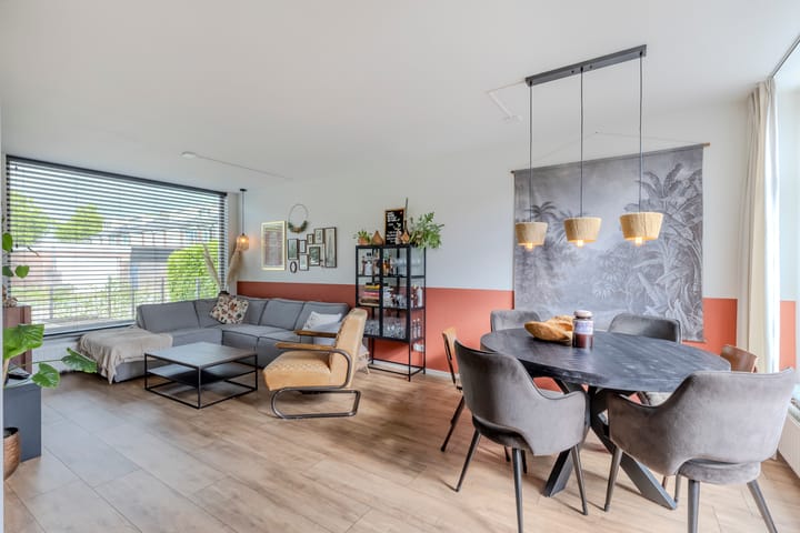 Foto 3 van Van Kinschotstraat 1