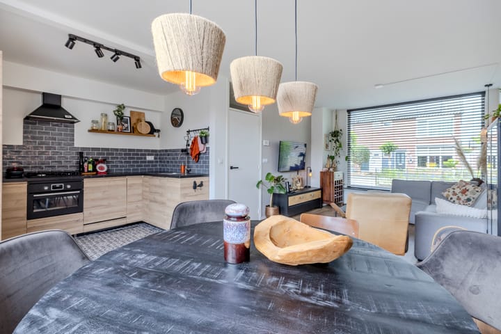 Foto 7 van Van Kinschotstraat 1