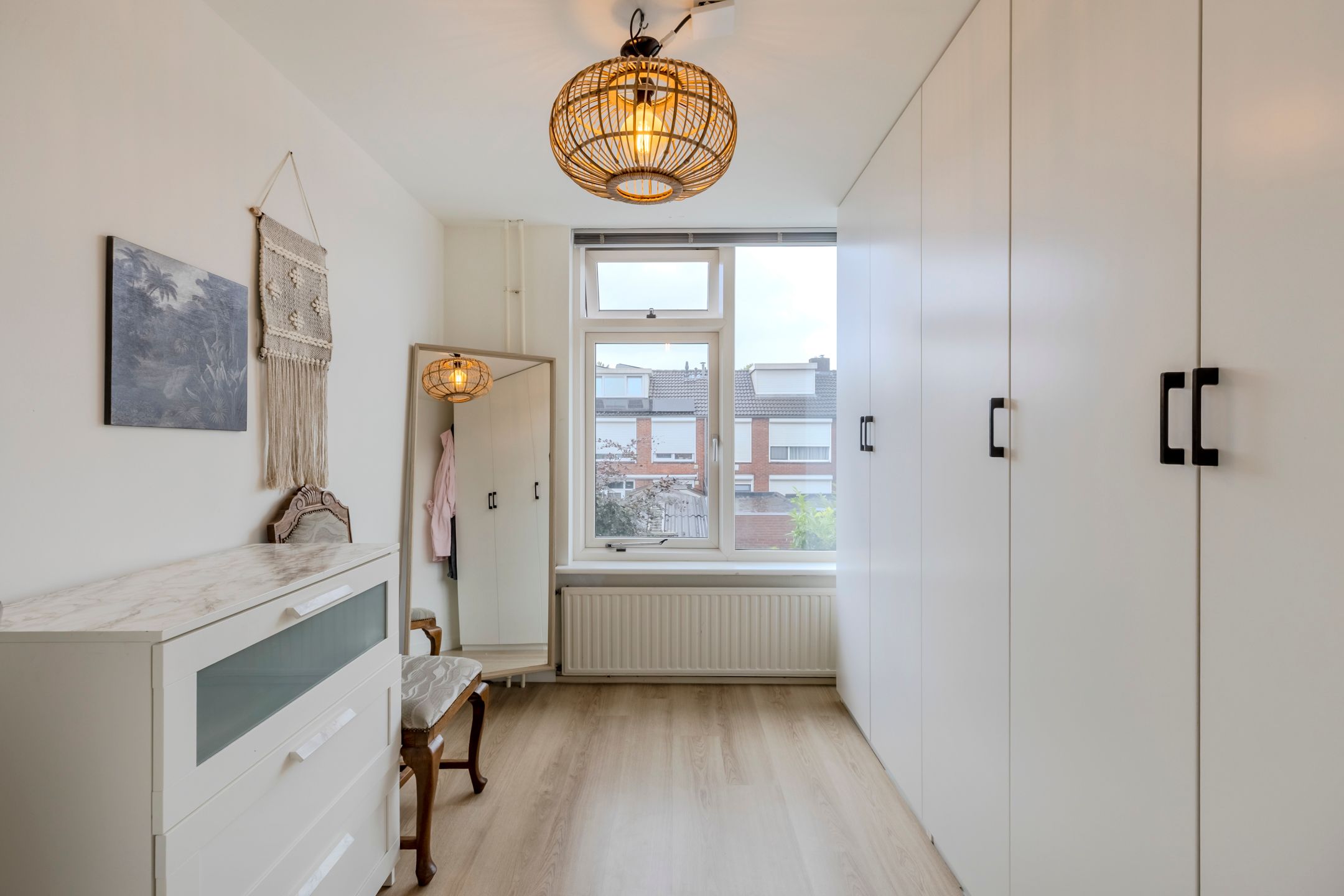 Photo 15 of Van Kinschotstraat 1