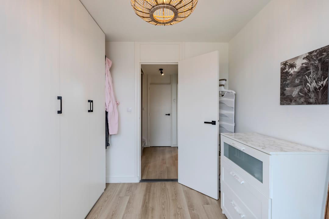 Photo 16 of Van Kinschotstraat 1