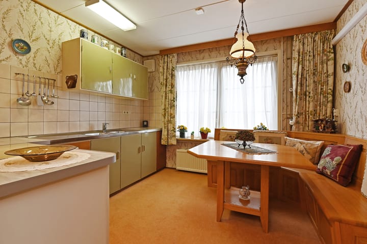 Photo 10 of Delftsestraatweg 174