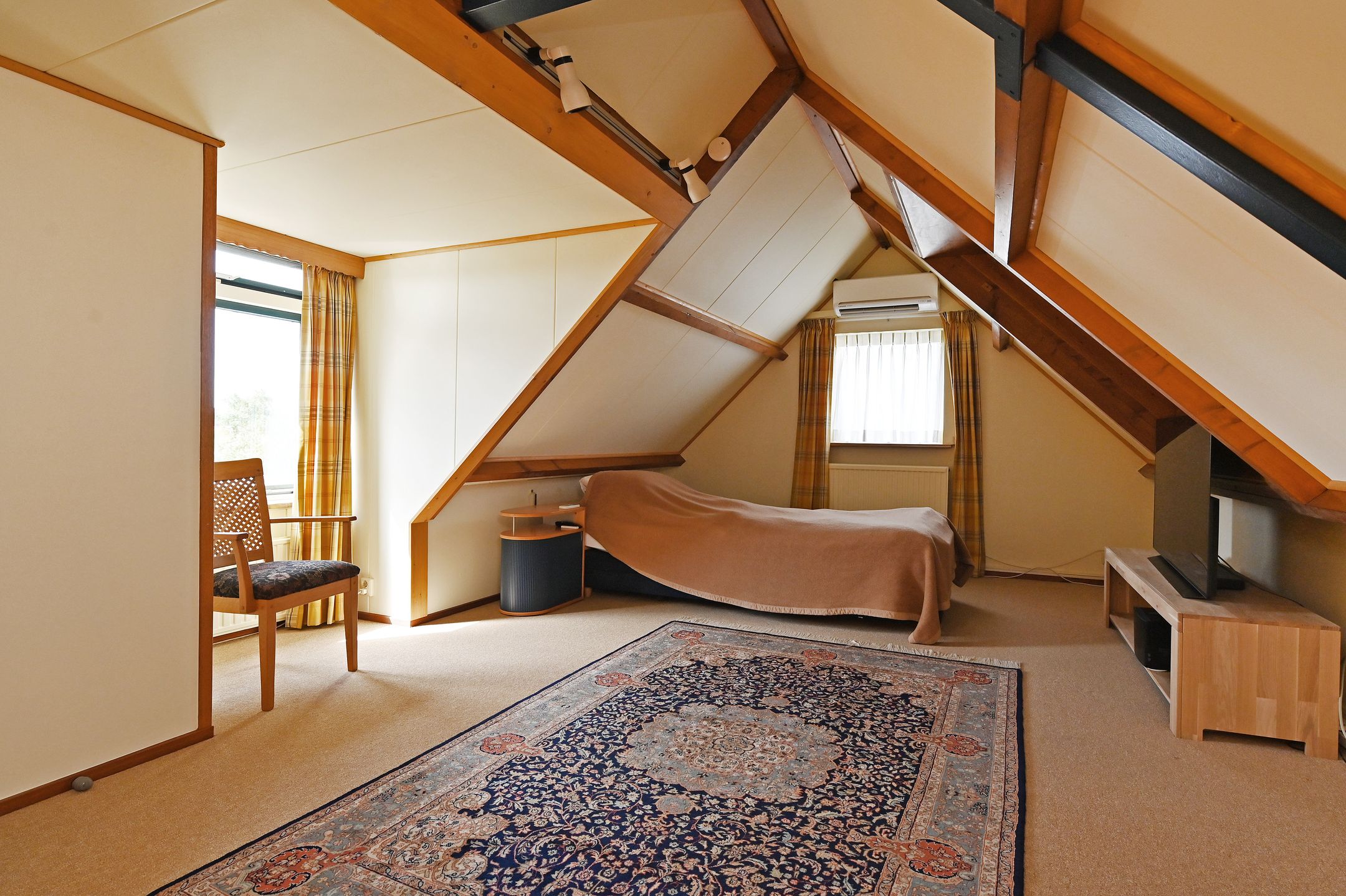 Foto 12 van Delftsestraatweg 174