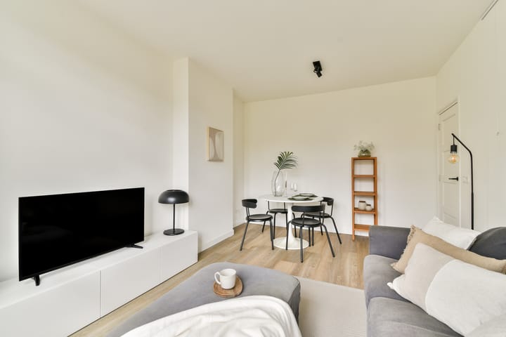 Foto 7 van Herman Robbersstraat 94-D