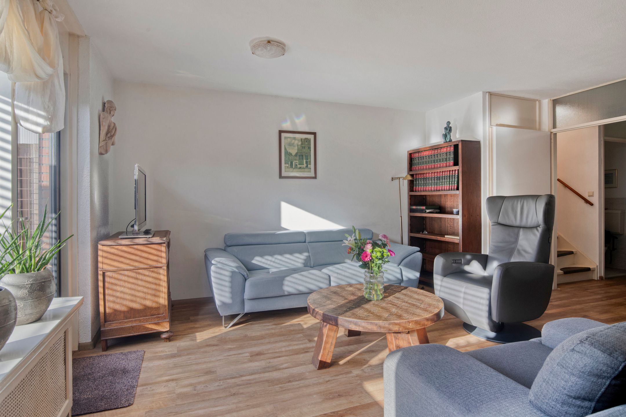 Photo 6 of Meerkoet 27