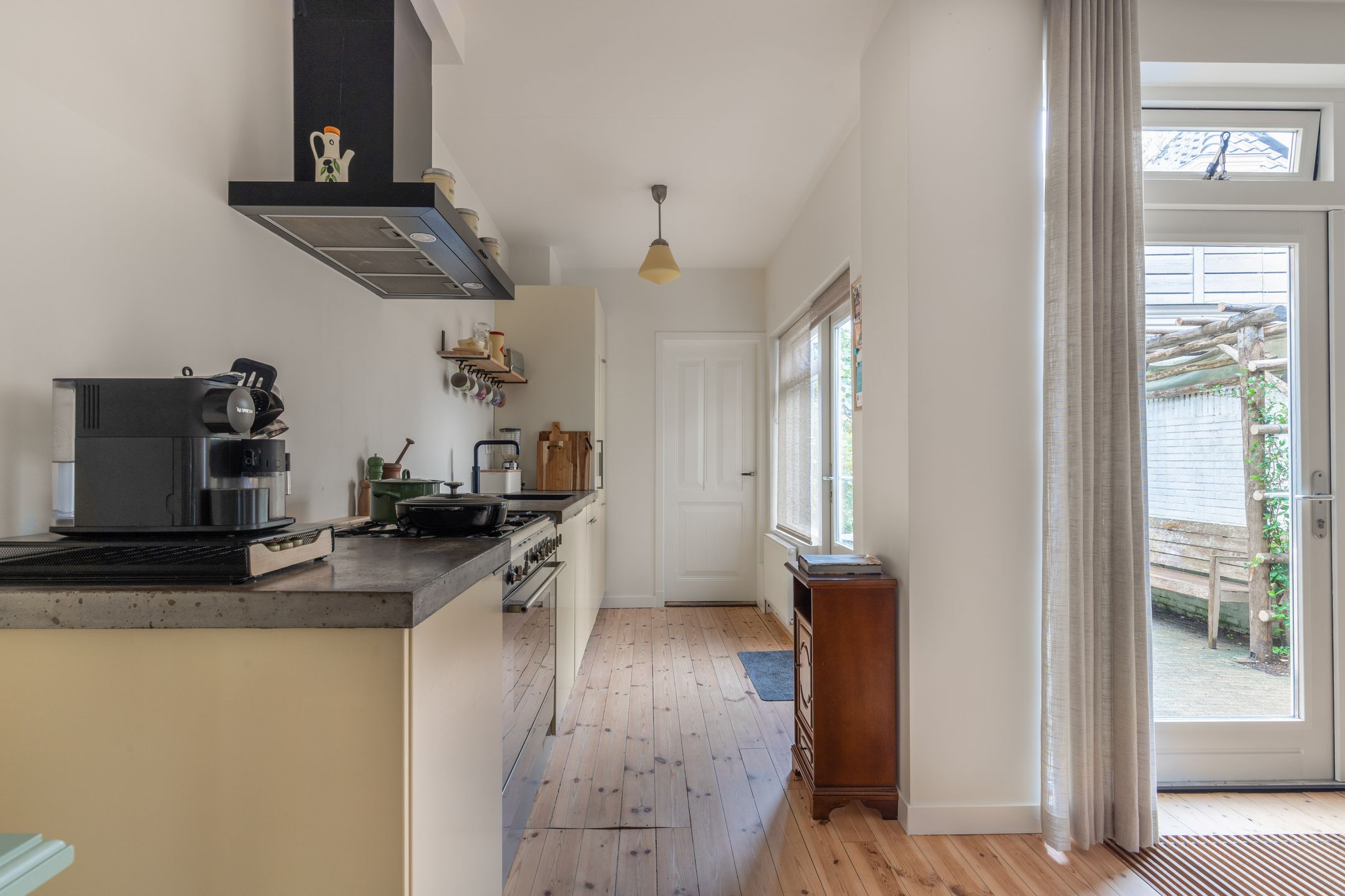 Photo 12 of Schoolstraat 30