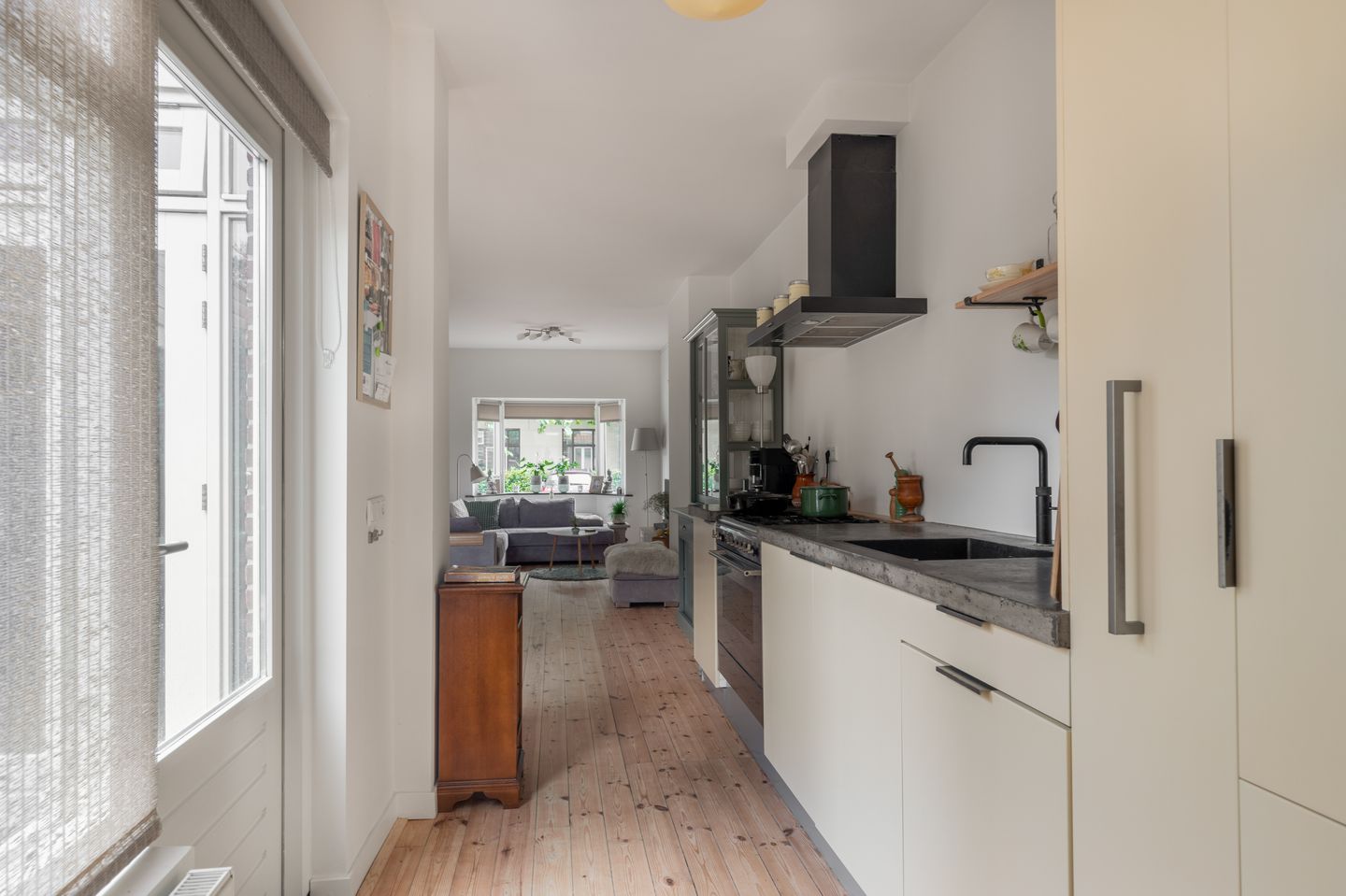 Photo 14 of Schoolstraat 30