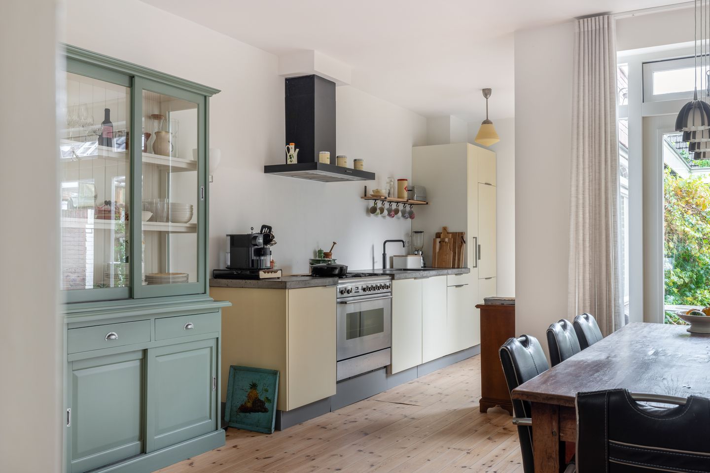 Photo 10 of Schoolstraat 30