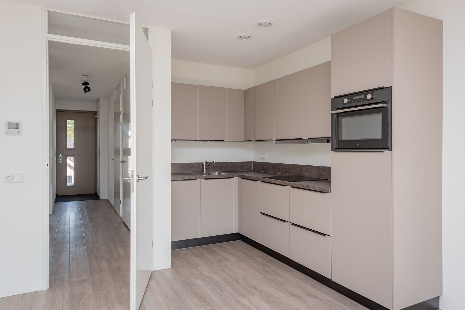 Foto 30 van Sint Nicolaasplein 12