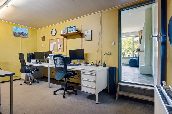 Photo 11 of Hoofdweg 10