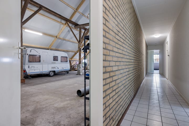 Photo 24 of Hoofdweg 10