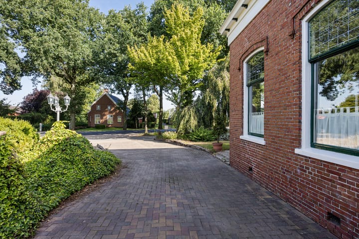 Photo 39 of Hoofdweg 10