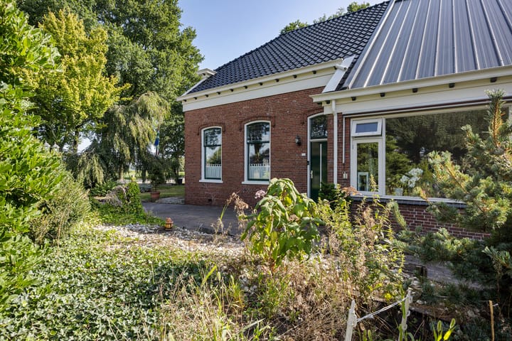 Photo 40 of Hoofdweg 10