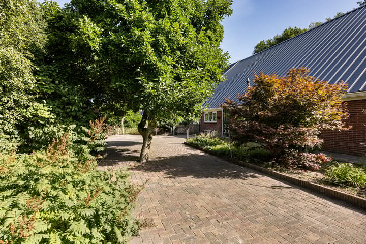 Photo 42 of Hoofdweg 10