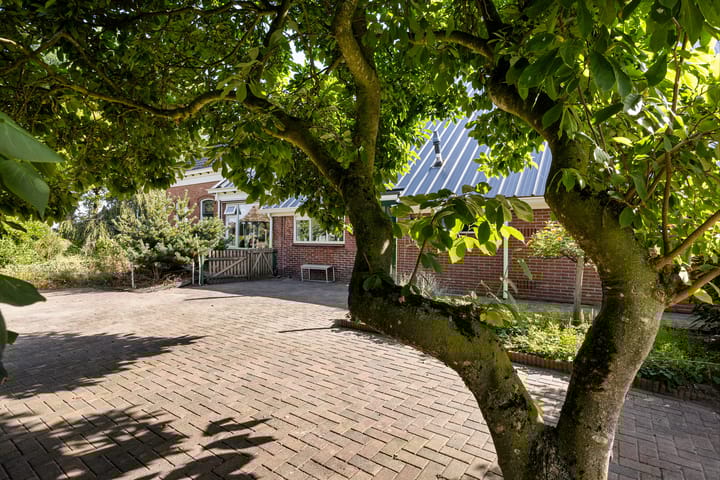 Photo 44 of Hoofdweg 10