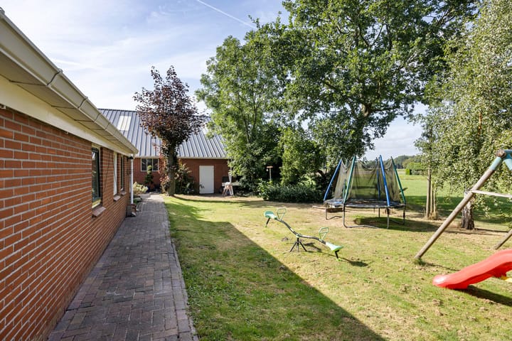 Photo 47 of Hoofdweg 10