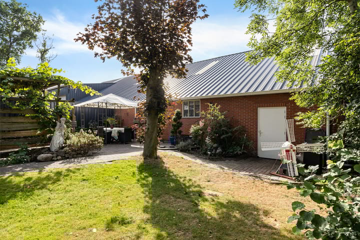 Photo 49 of Hoofdweg 10