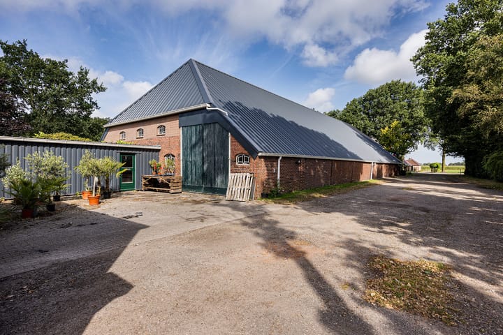 Photo 57 of Hoofdweg 10