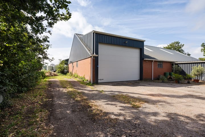 Photo 59 of Hoofdweg 10