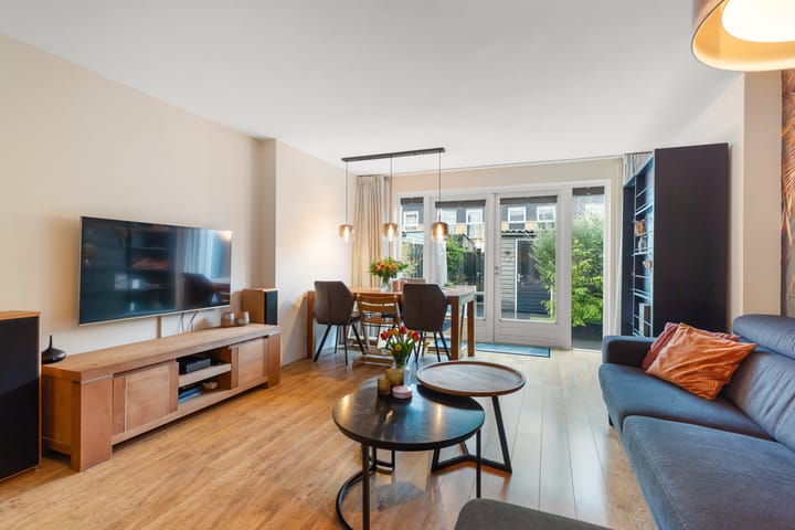 Foto 2 van Februaristraat 11