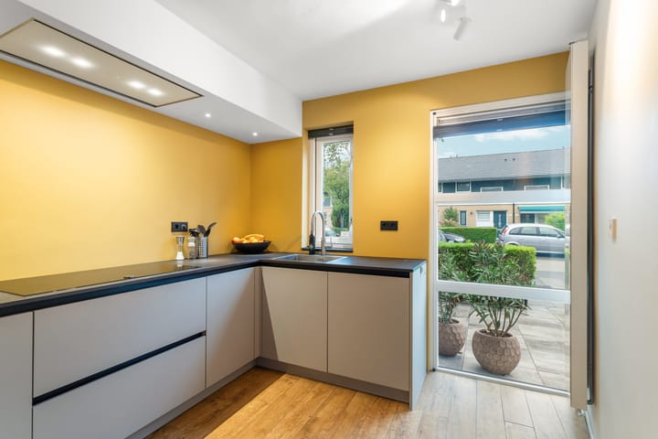 Foto 4 van Februaristraat 11