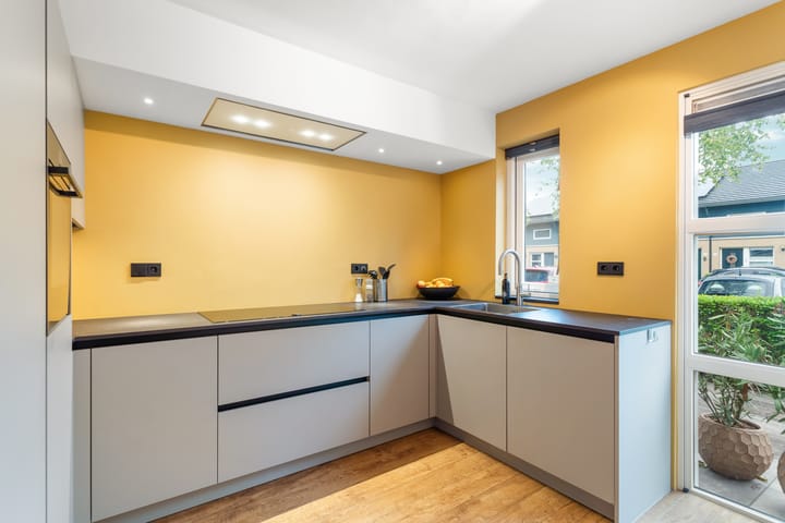 Foto 22 van Februaristraat 11