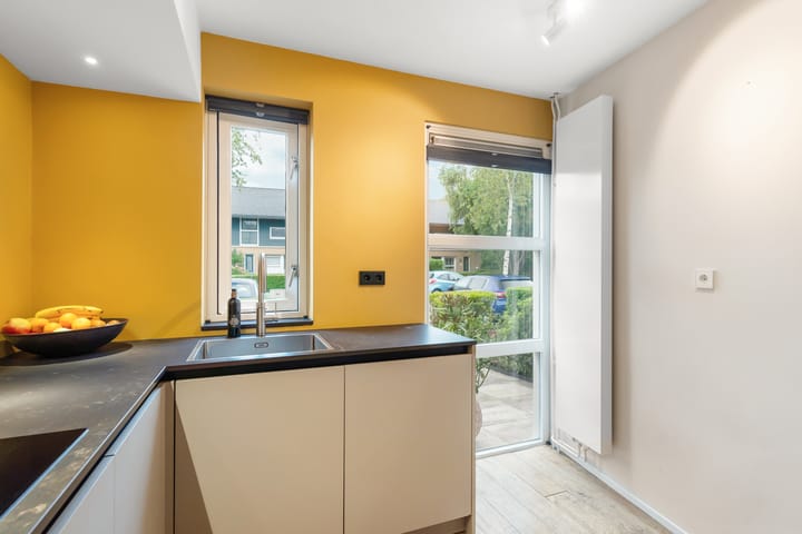 Foto 28 van Februaristraat 11