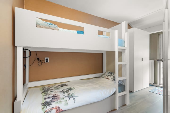 Foto 38 van Februaristraat 11