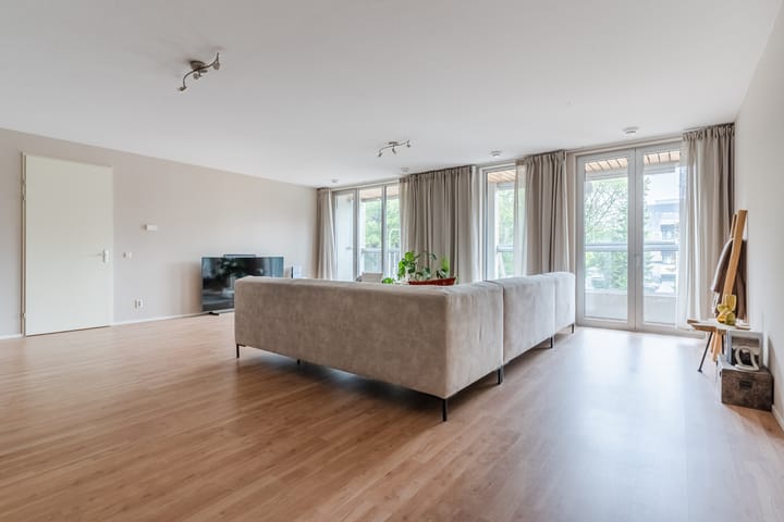 Foto 13 van Professor de Moorplein 495