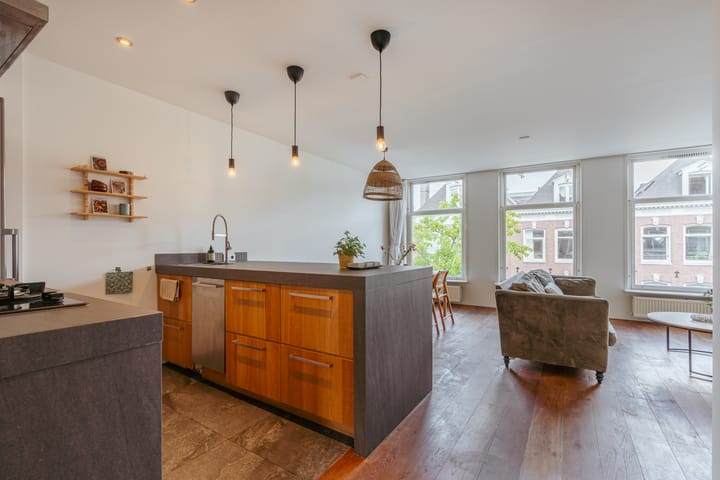 Foto 8 van Jacob van Lennepstraat 37-3