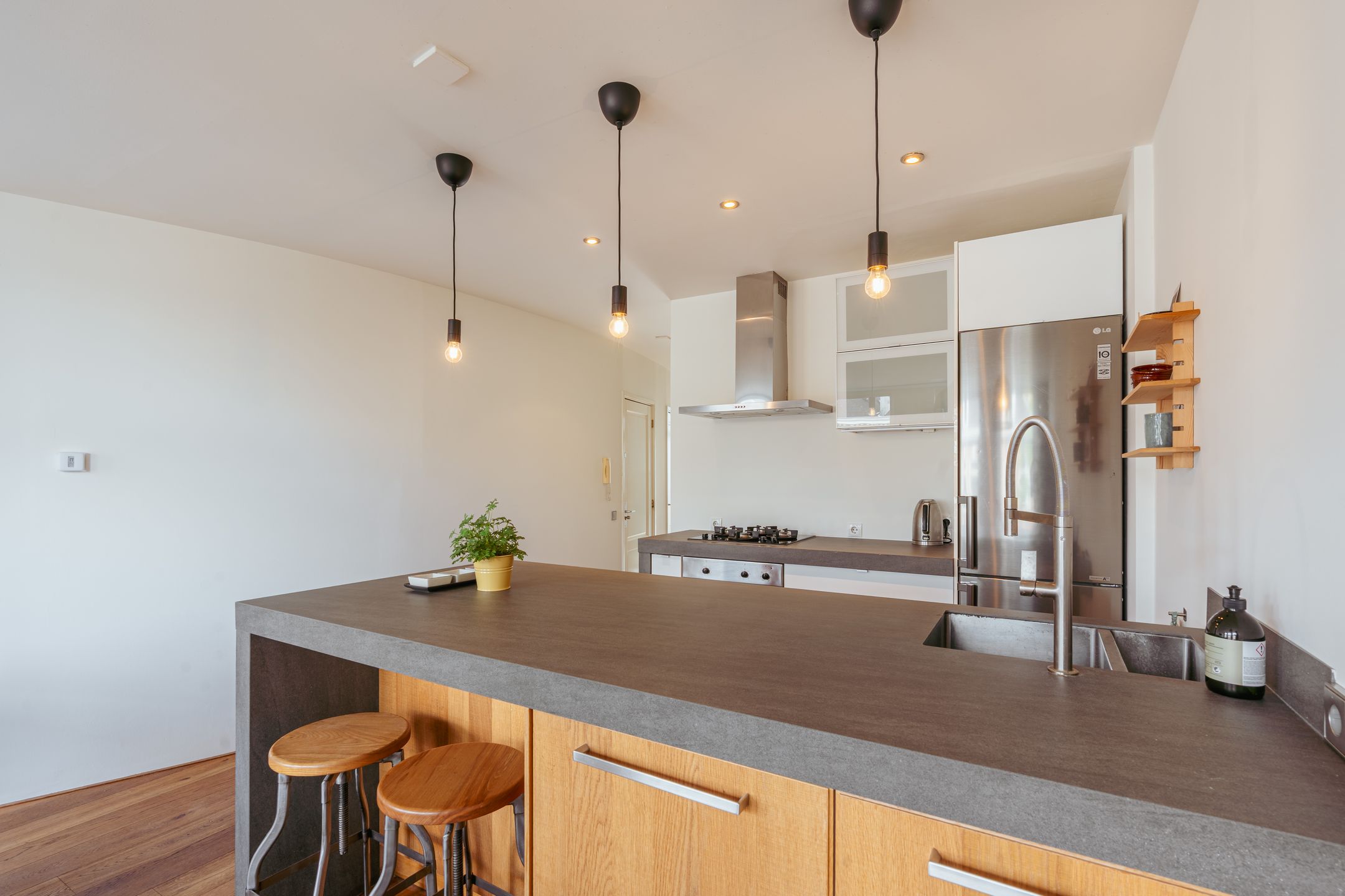 Foto 12 van Jacob van Lennepstraat 37-3