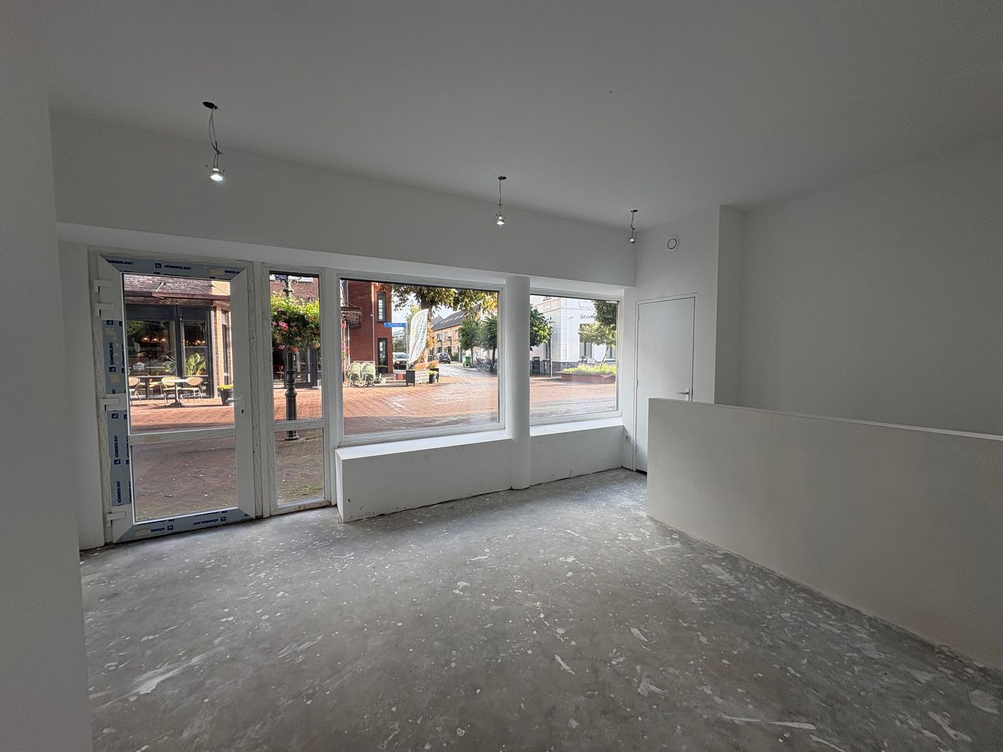 Bekijk foto 2 van Laanstraat 63-D