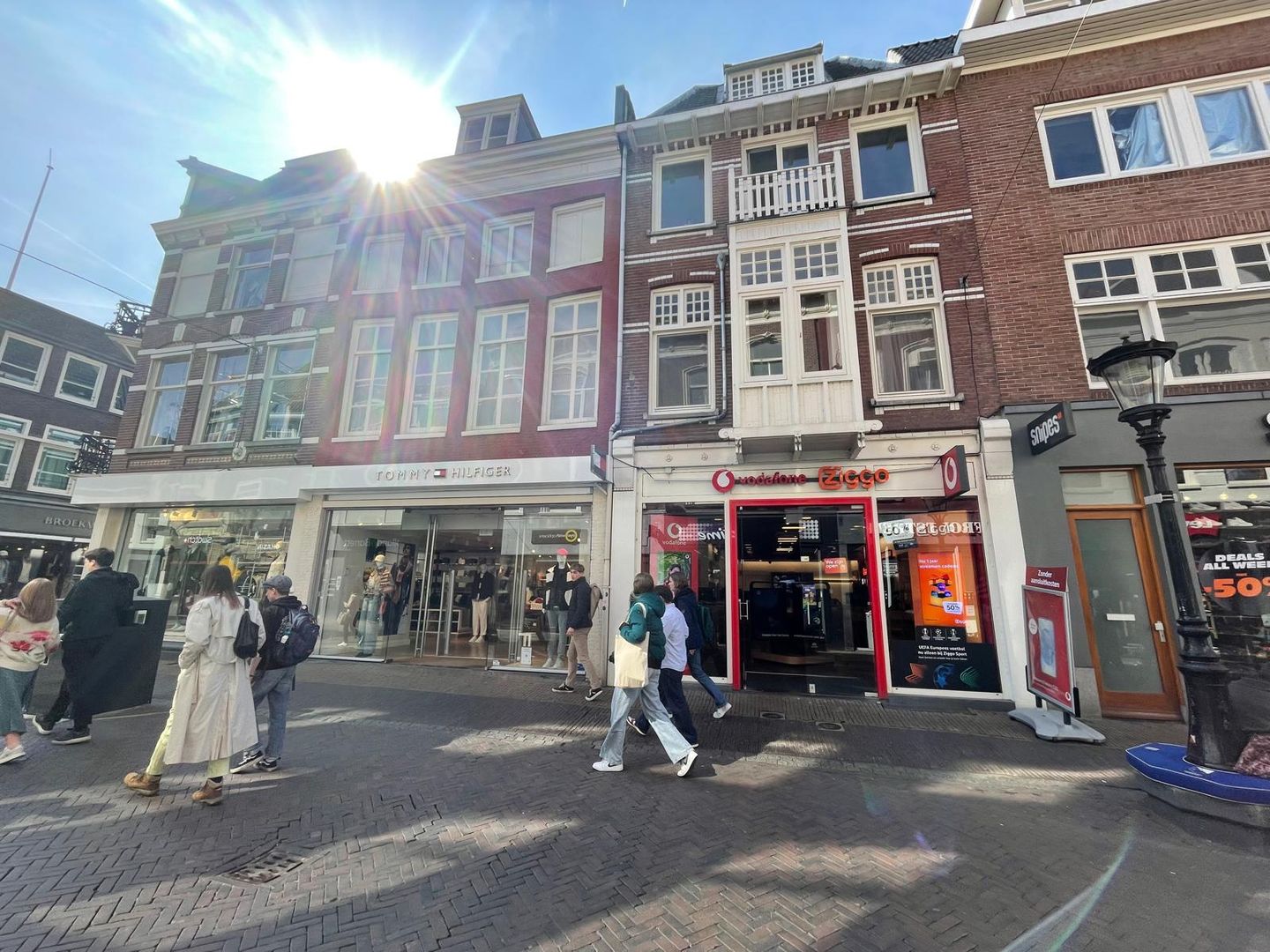 View photo 3 of Lange Elisabethstraat 26