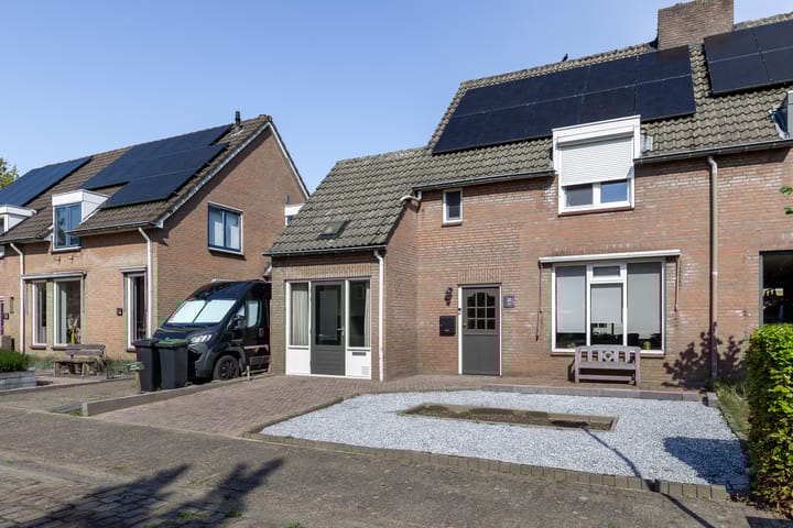 Foto 11 van De Misse 12