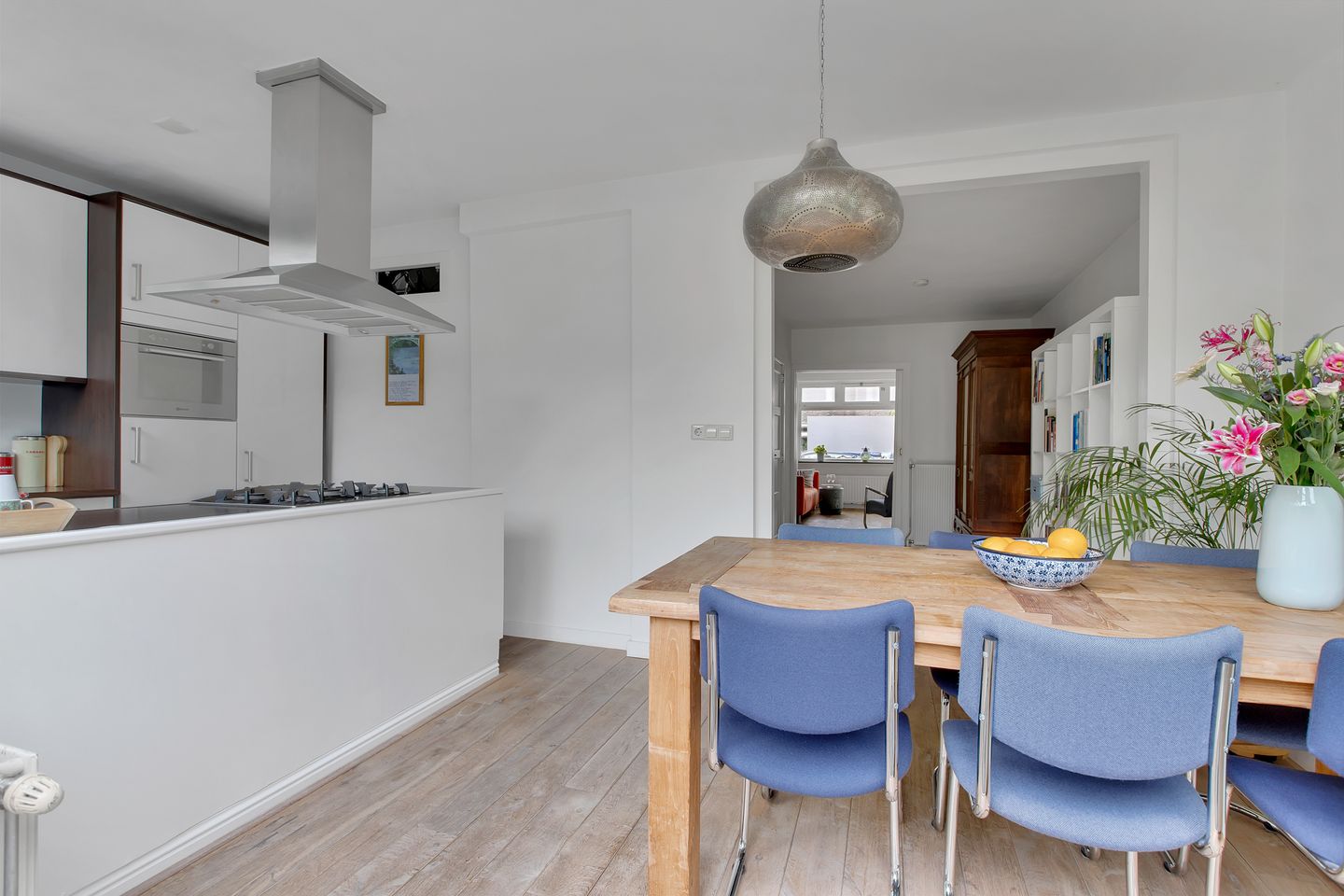 Foto 14 van Van der Mondestraat 91