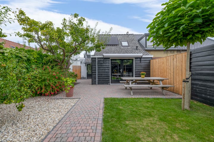 Foto 40 van Mr Iman Caustraat 7