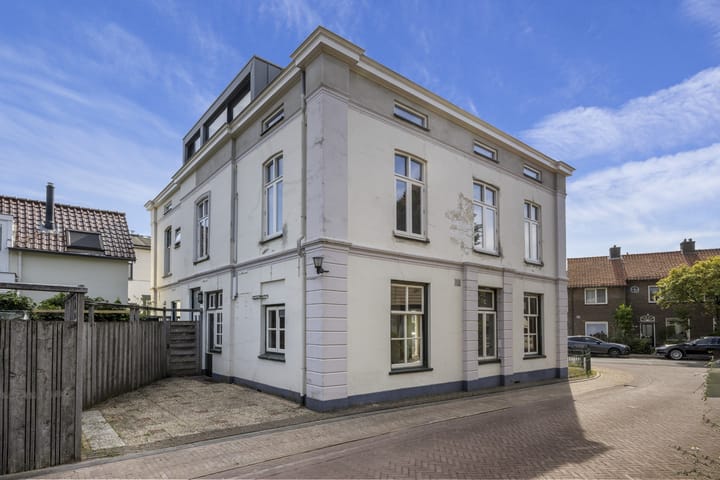 Foto 9 van Reinaldstraat 18