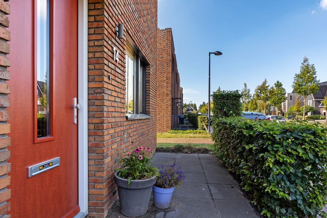 Foto 37 van Annie Zernikeweg 14