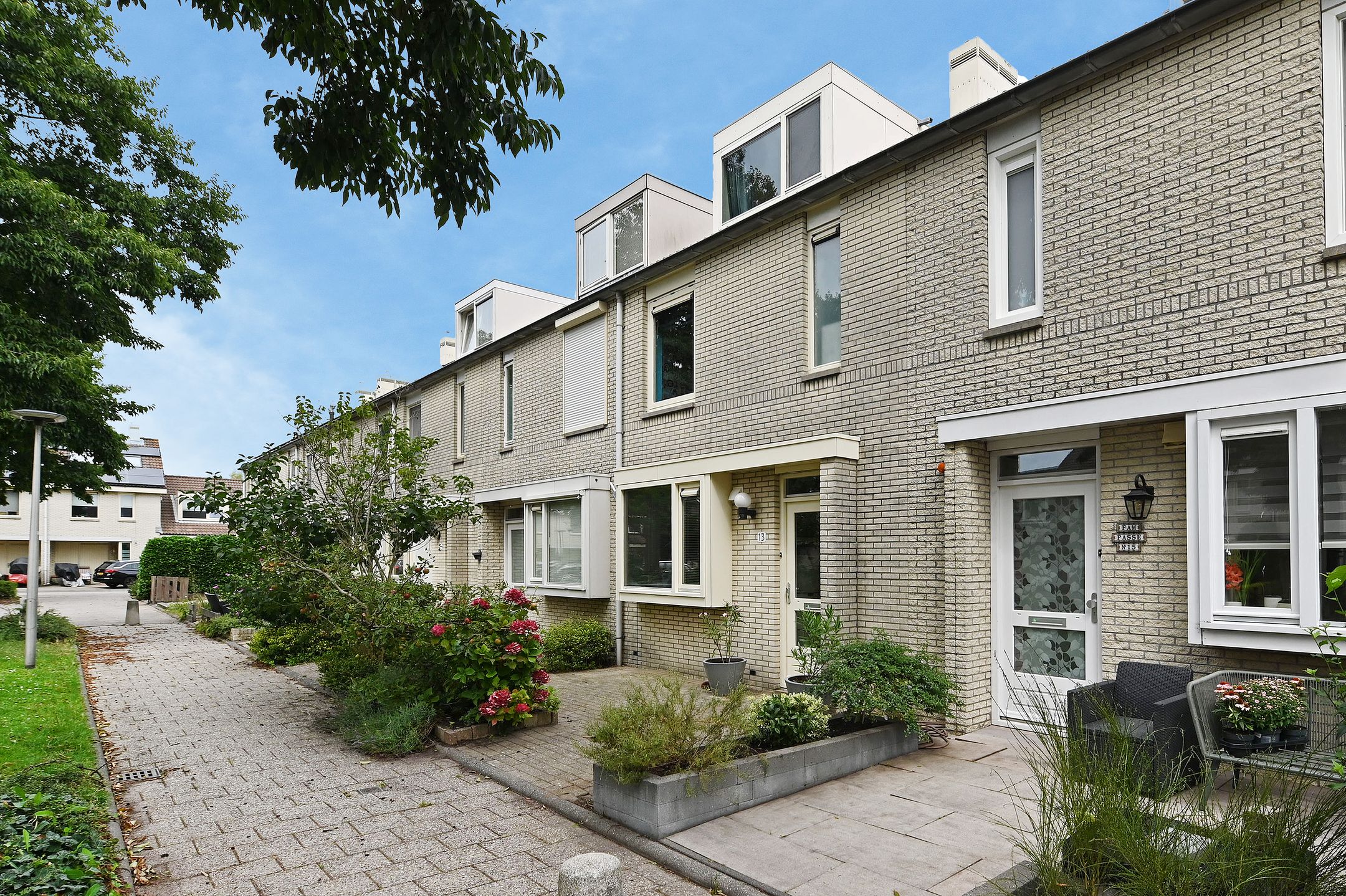 Foto 6 van Vrouwenmantel 13