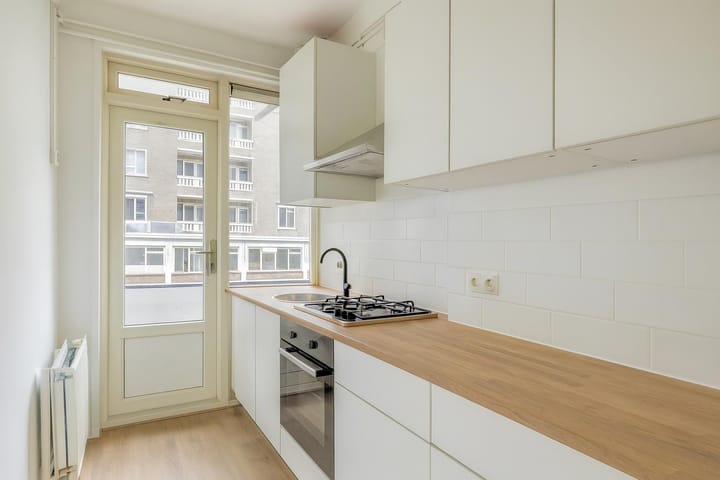 Foto 11 van Pannekoekstraat 42-B