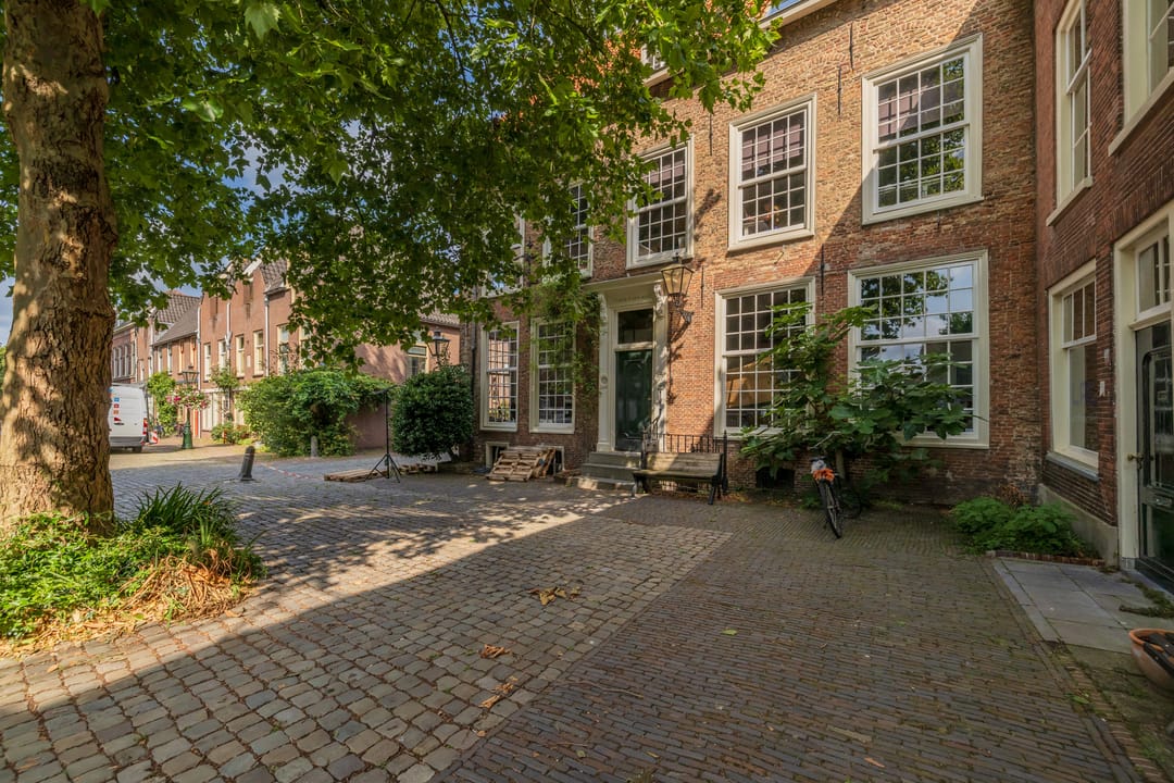 Foto 2 van Pieterskerkhof 22